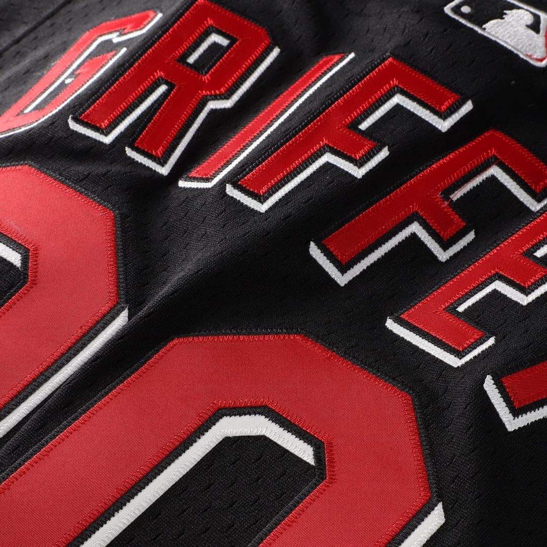 Cincinnati Reds Mitchell & Ness Authentic Jersey Black